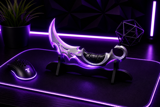 Collector-grade LED Reaver Karambit Inspired